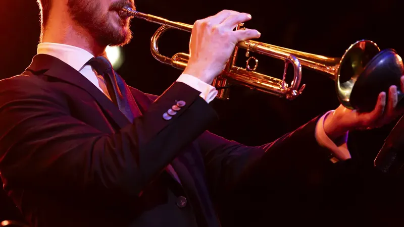 The Jazz Room : un hommage à Frank Sinatra et à Louis Armstrong