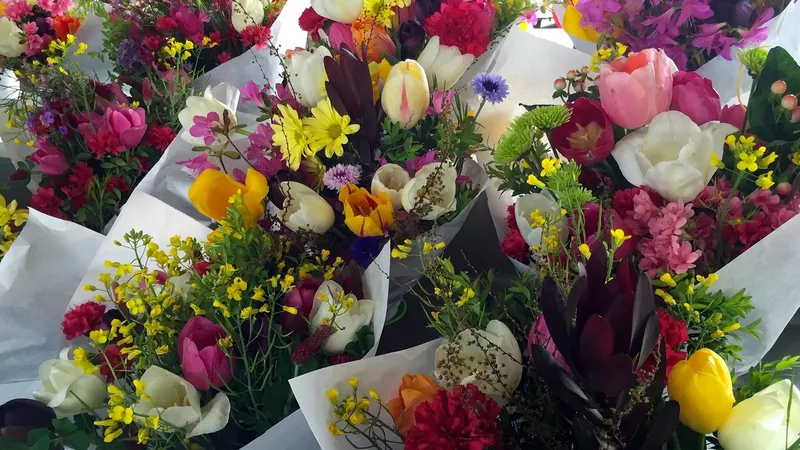 Marché aux fleurs Stalingrad