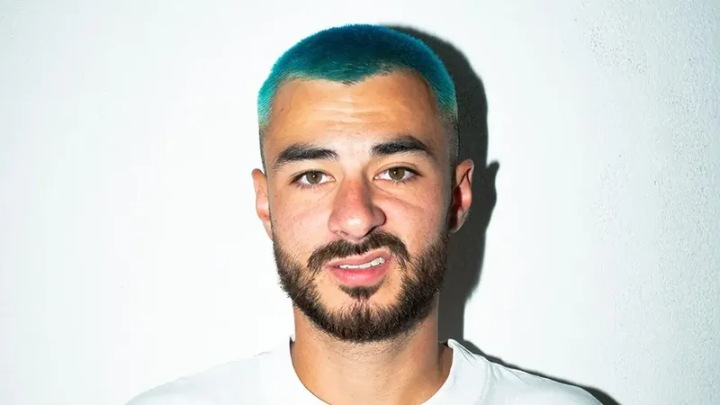 Julien Vinh dans Couronne