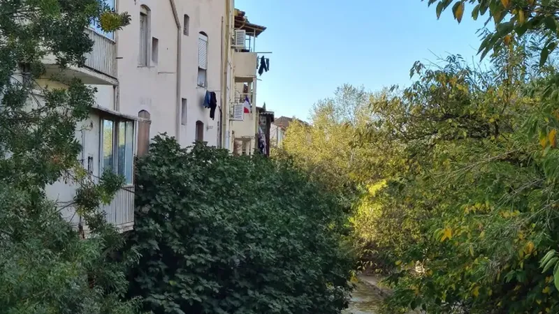 Visite guidée du quartier Saint-Marcel à Marseille