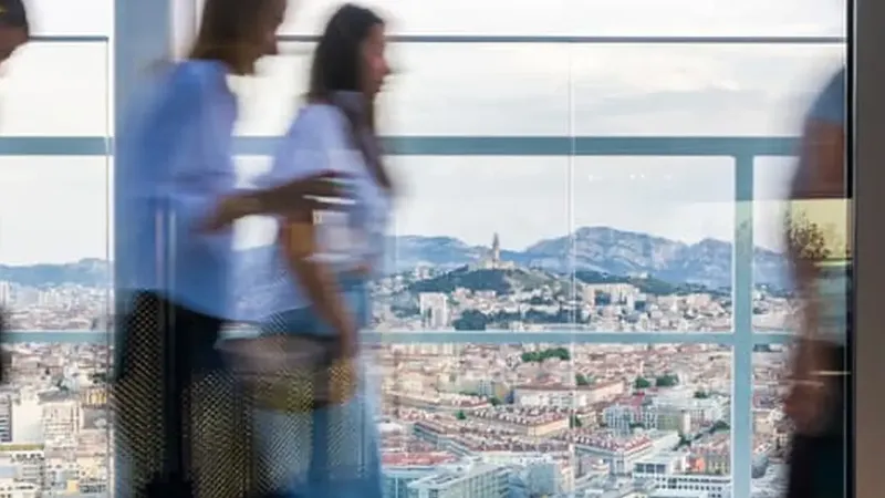 Visite de la terrasse panoramique du Sky Center